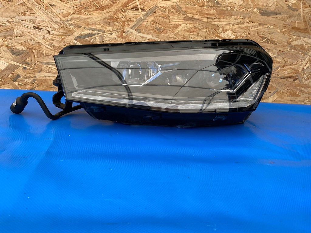 фото №1, Skoda fabia iv лампа передняя левая full led 6vb941015a