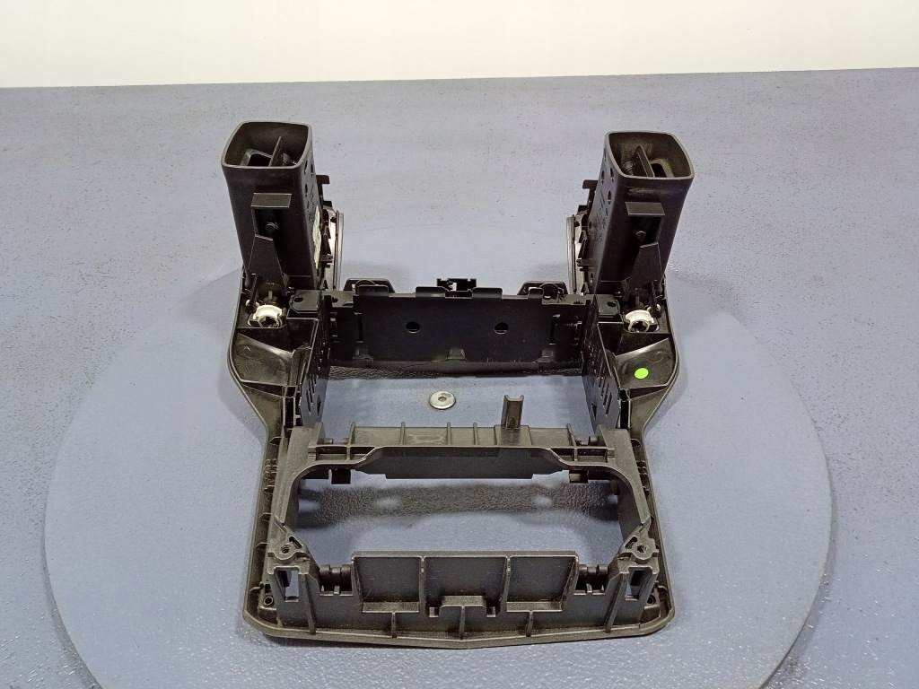 Opel zafira b рамка консоли центральной решётки обдув 13162556 Доставка