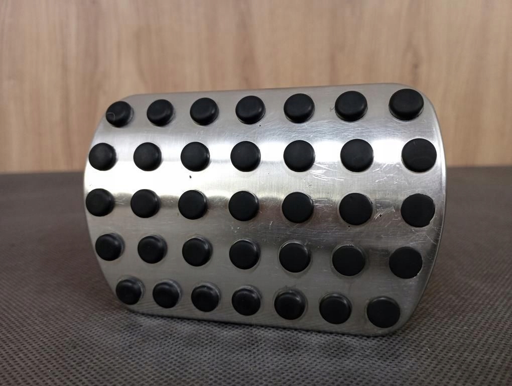 фото №1, Mercedes slk 171 r171 накладка na педаль тормоза amg a1702900182