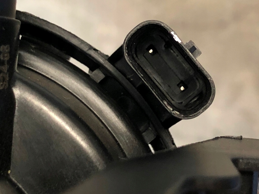 фото №14, Фільтр паров поглинач протікання 16117439920 2pin do bmw x7 g07 lift