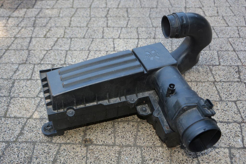 фото №5, Корпус фільтра повітря kpl. з фільтром vw passat 2.0 tdi 06-