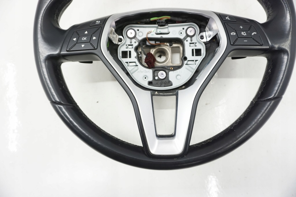 фото №6, Mercedes w246 повітропровід шкіряний пелюстки перемикання