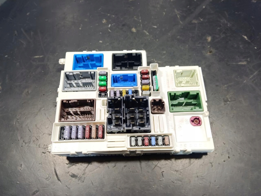 фото №1, Opel astra l коробка запобіжників bsi 9857038280