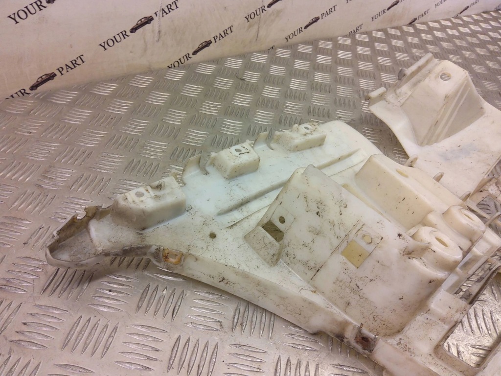 фото №9, Bmw 1 e82 e88 2010 задняя сторона правая кронштейн / кронштейн бампера заднего