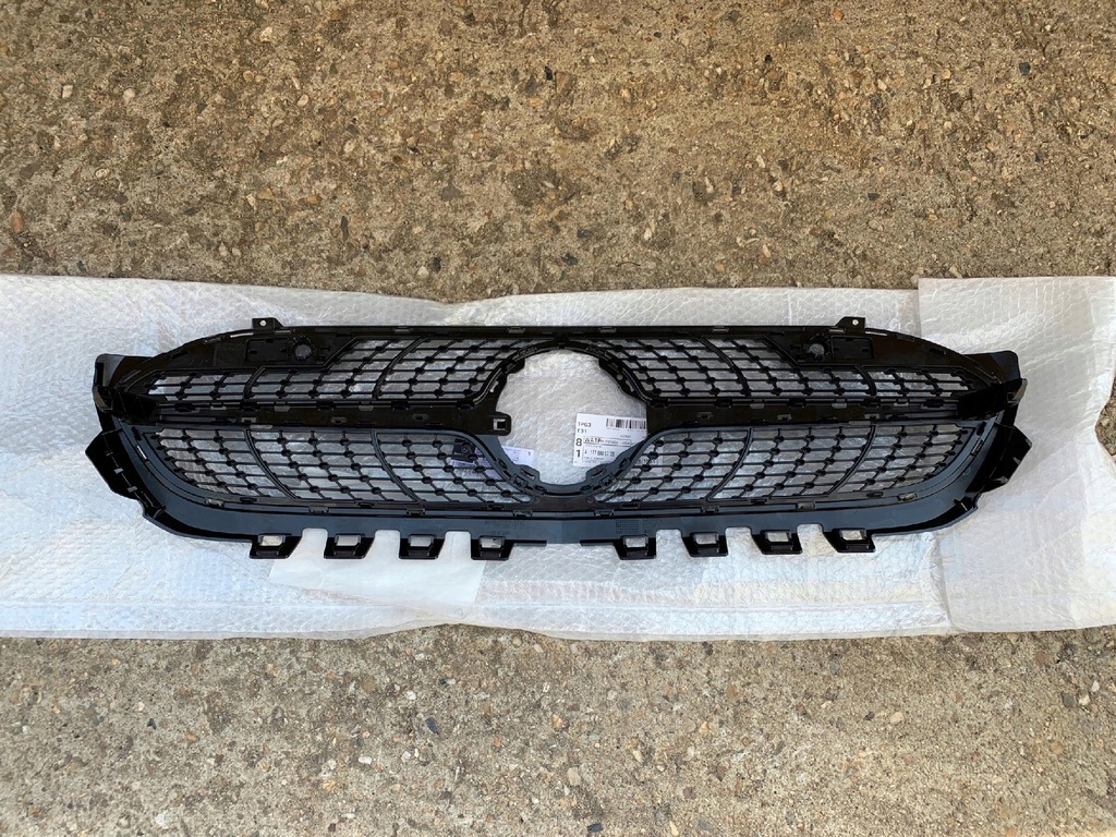 фото №2, Mercedes a-klasa w177 решётка радиатора решётка радиатора новый