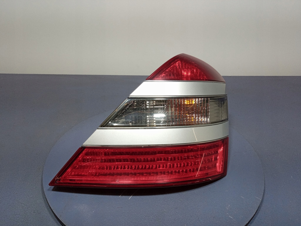 Купить Mercedes s klasa w221 лампа задняя правая задняя a2218200264