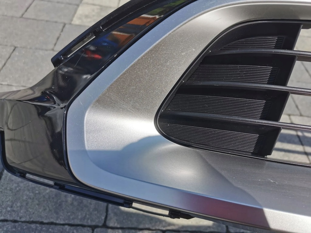 фото №14, Решітка бампера передній toyota prius 8.032