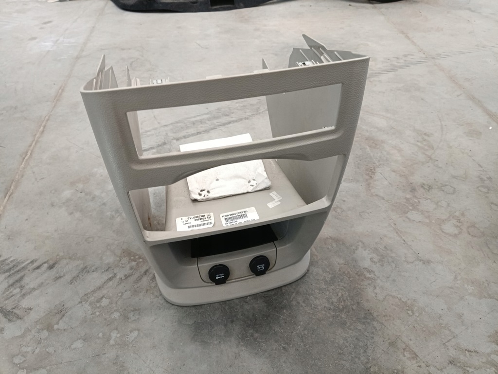 фото №13, Dodge grand caravan туннель средний консоли