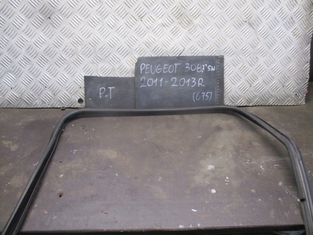 Купить Прокладка правый задний  peugeot 308 i 11-13 r.