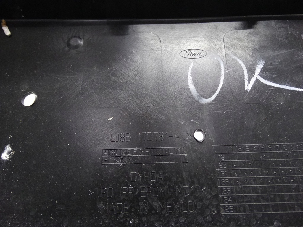 фото №16, Ford mustang mach-e 20- бампер задний оригинальный lj8b-17d781-a