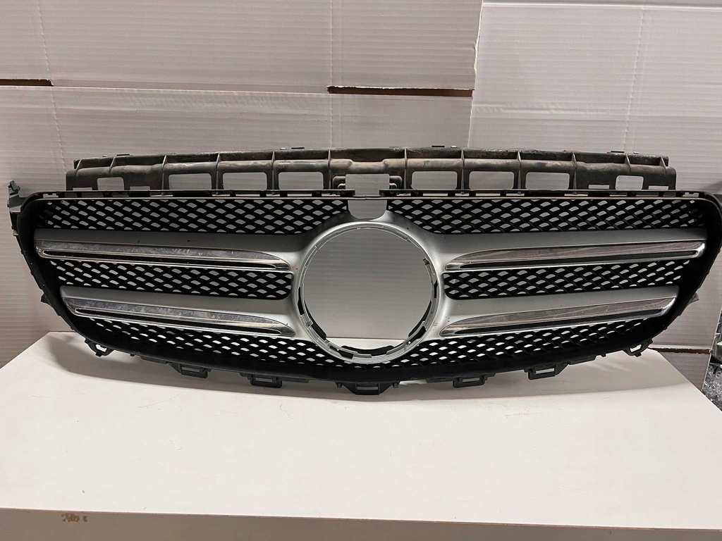 фото №1, Mercedes w213 решётка радиатора решётка радиатора a2138880123