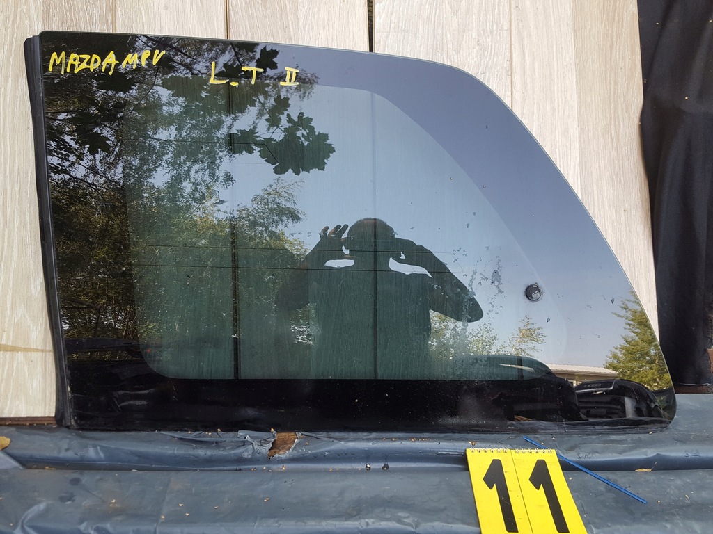 фото №1, Скло кузовна права задня mazda mpv 2