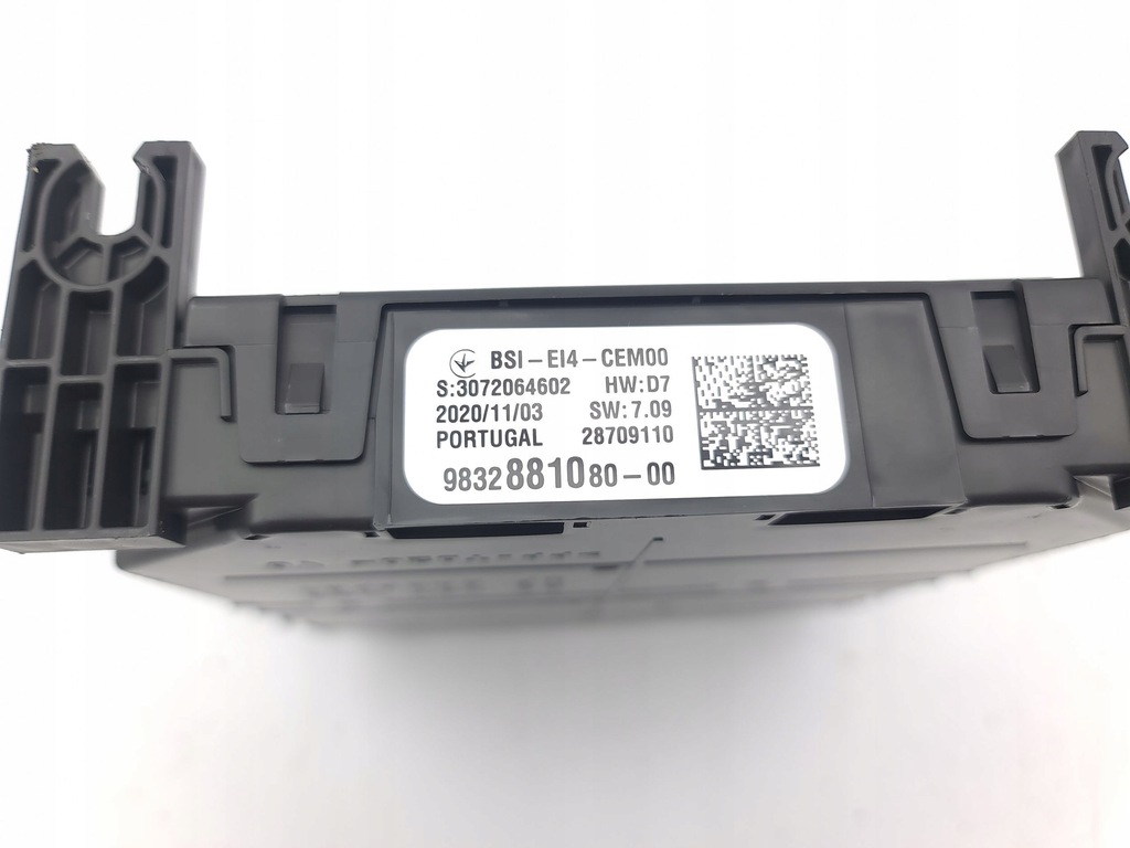 фото №5, Peugeot 2008 ii 2021 рамка / модуль запобіжників