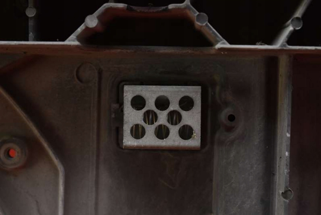 фото №12, Pas передний усилитель 9650316080 peugeot 308 1 i t7 1.6 hdi 90 km 07-11