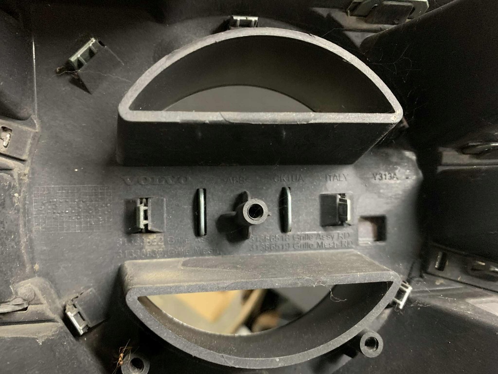 фото №9, Volvo xc60 lift i 1 13-17 решётка радиатора решётка радиатора оригинал хром 31386518