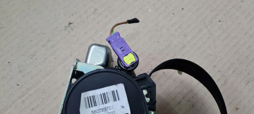 A6 c6 рестайлинг  ремень безопасности левое  перед 4f0857705a Киев