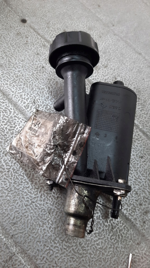 фото №1, Вентиляция картера масляная renault laguna 8200140763