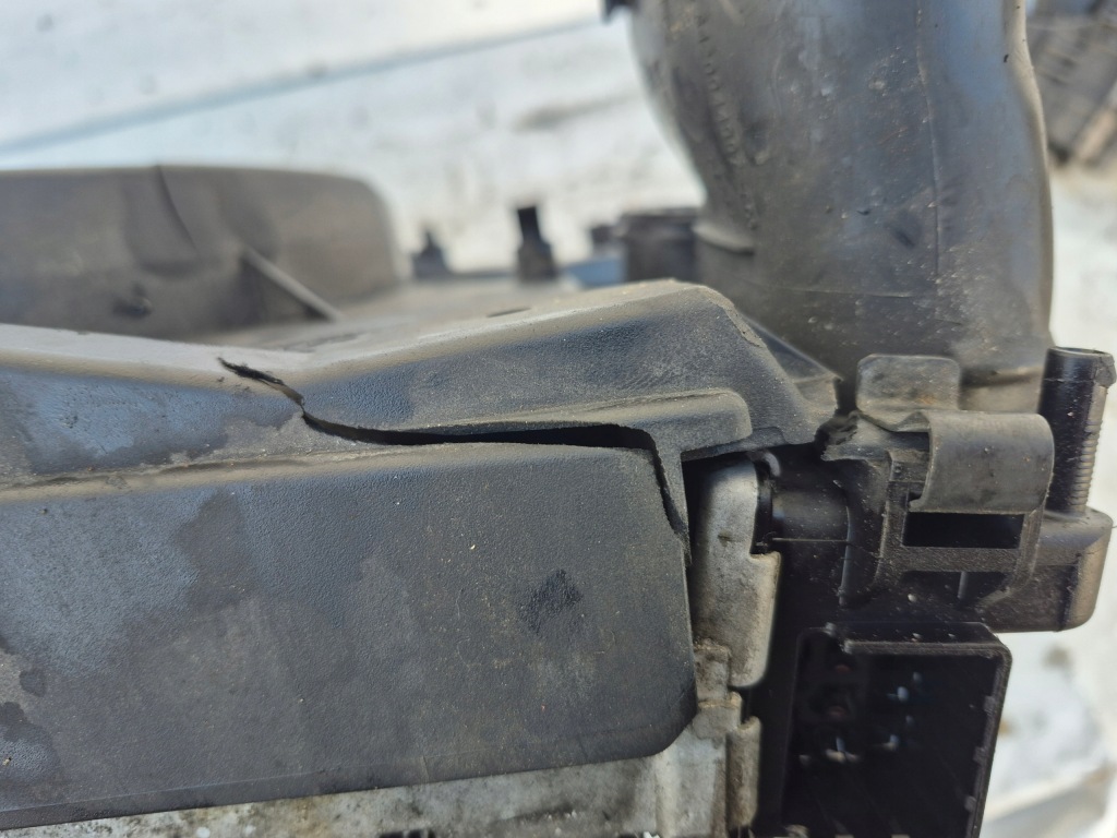 Радиатор вентилятор комплект  mercedes e-klasa w211 3.0cdi v6 в Украине