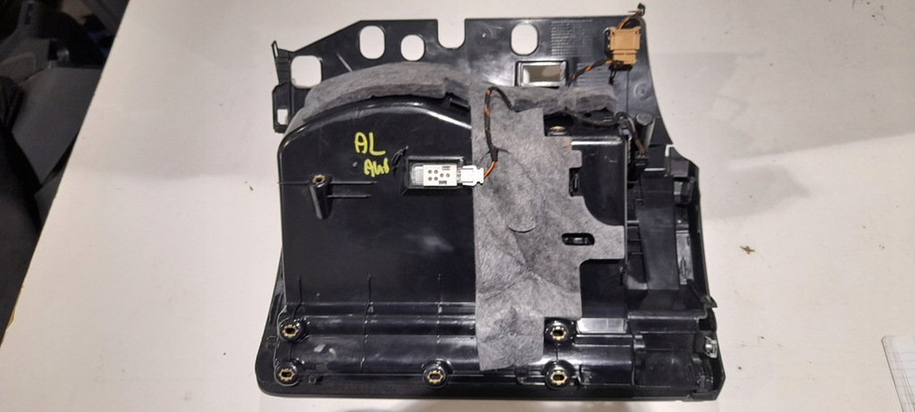 фото №5, Audi a4 b8 бардачок пасажира 8k