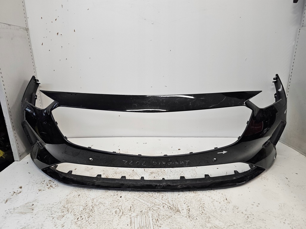 Купить Opel insignia b рестайлинг  бампер передний перед 4 pdc