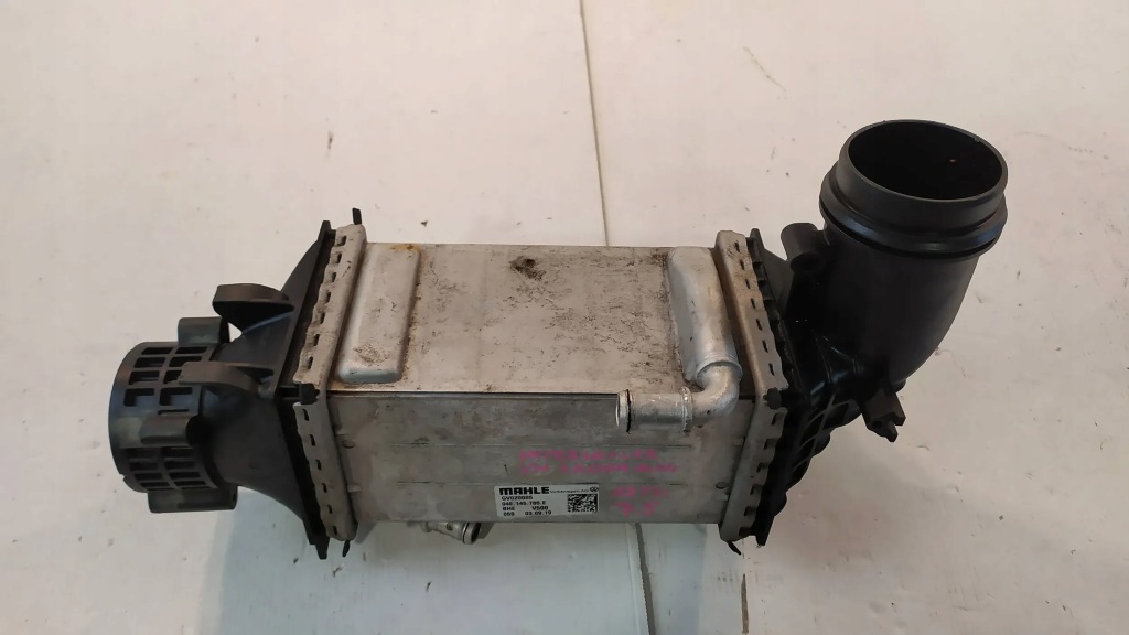 Радиатор интеркулер vw golf viii Доставка