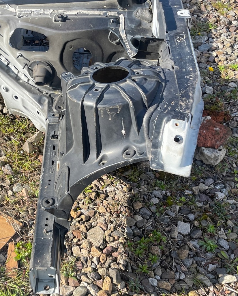 фото №4, Chevrolet camaro vi 16- четверть лонжерон левая перед чашка