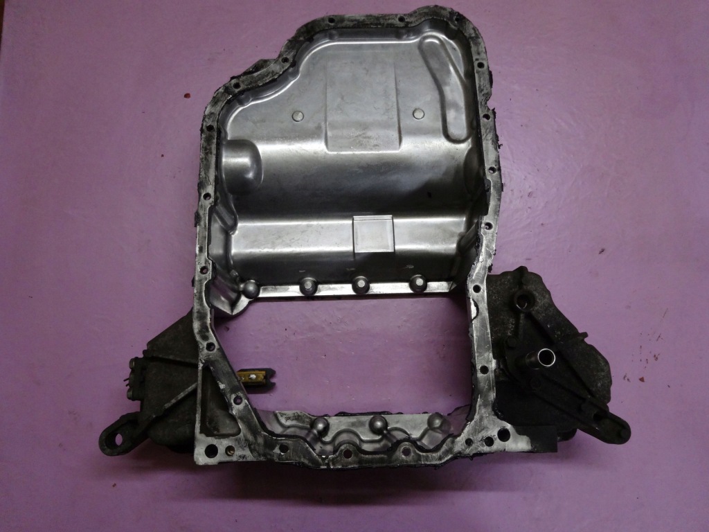 Lexus is200 toyota 2.2 d 09r 177 km 12111-26030 піддон масляна Недорого