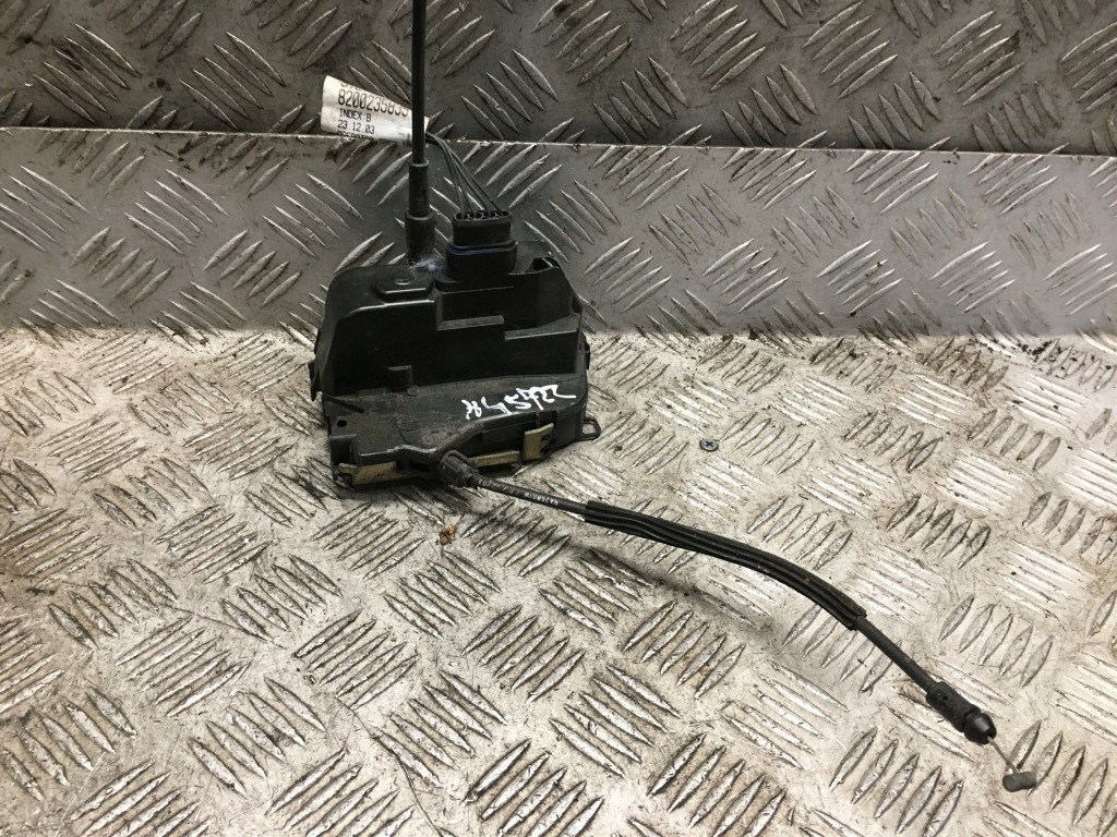 фото №2, Scenic ii замок левый задняя 4 pin