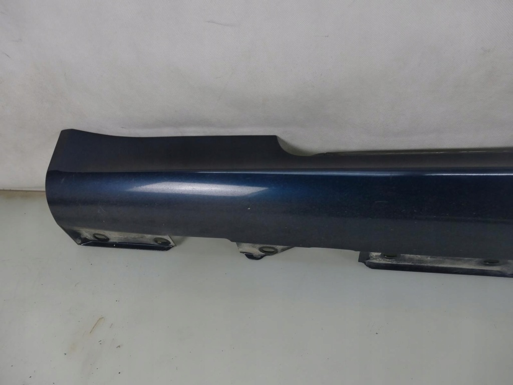 фото №4, Mercedes slk r171 молдинг порог левая накладка порог c950