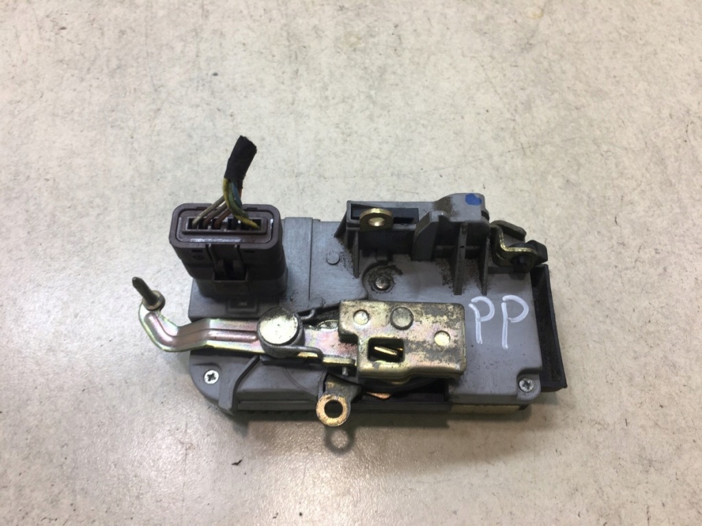 фото №1, Замок дверь правый перед 807 2.0 hdi 6 pin