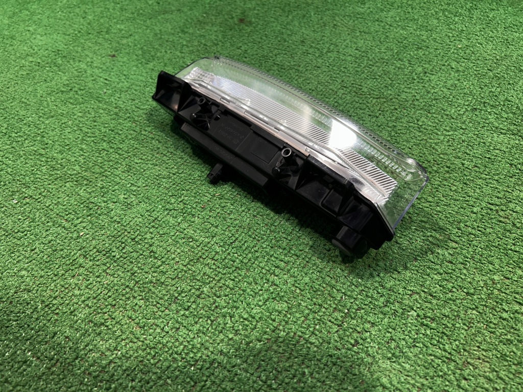 Купить Mercedes c-klasa w204 204 противотуманная фара led drl левый a2049069100