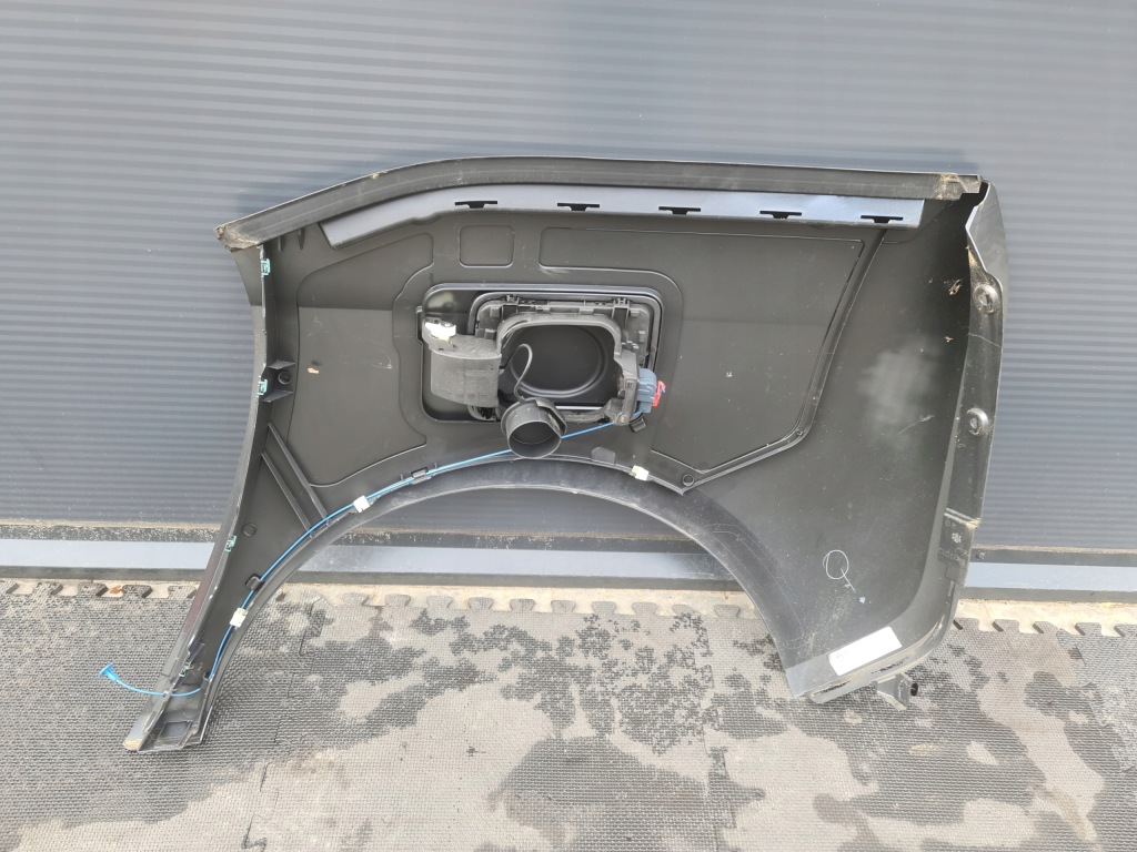 фото №5, Bmw i3 крыло правый задняя c2v mineral grau металлик