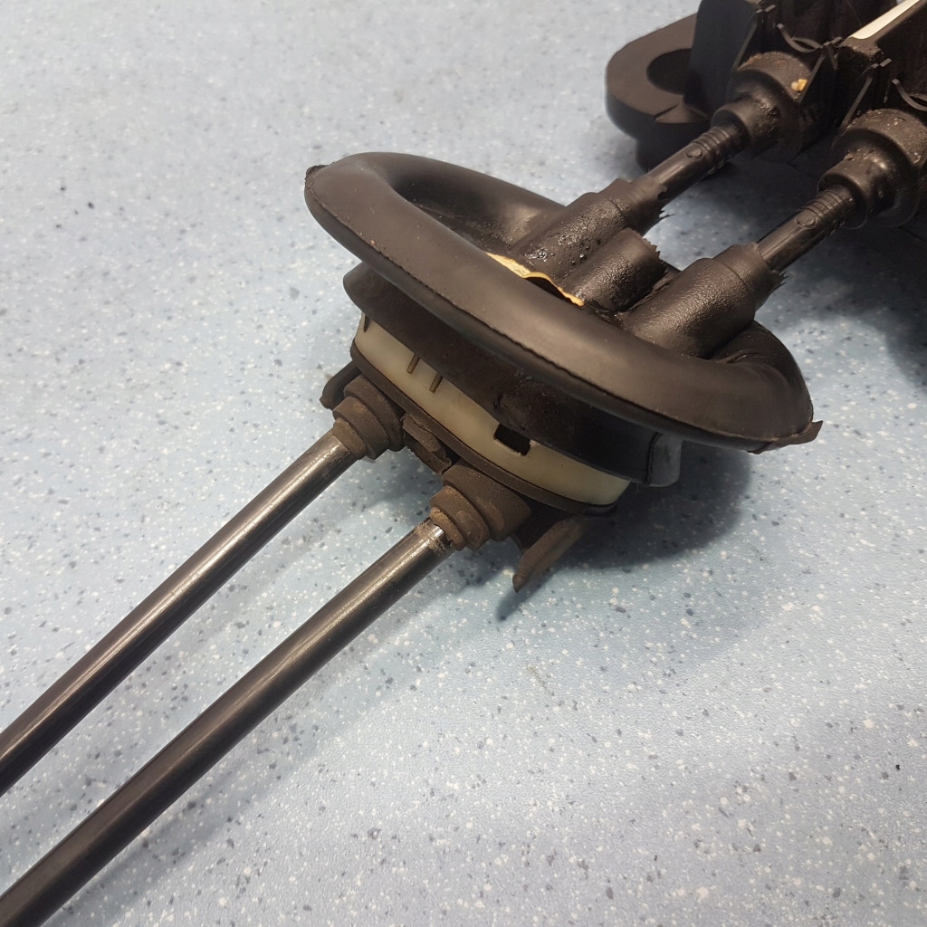 фото №6, Citroen c4 i 1.6b домкрат перемикання передач з троси 9688691580