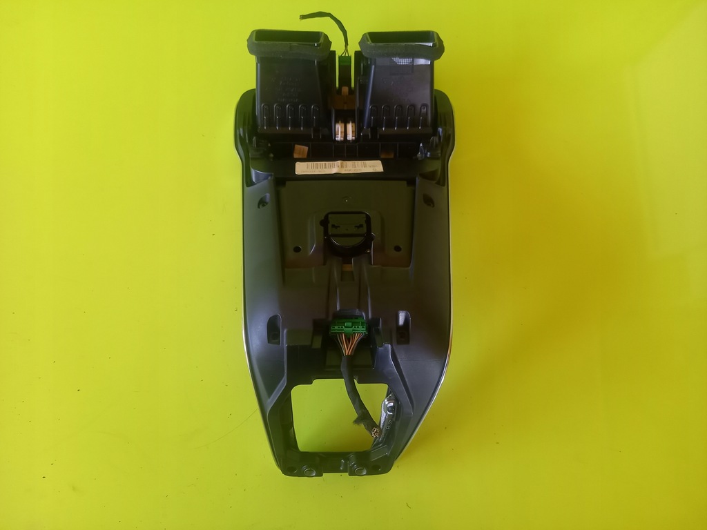 фото №4, Панель рамка радио обдув volvo v40 ii 12r