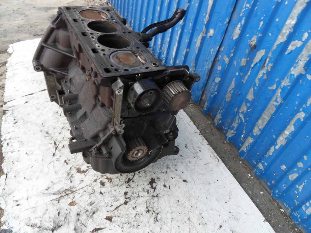фото №9, Renault megane iii 08-12 1.6 блок двигатель k4mr858