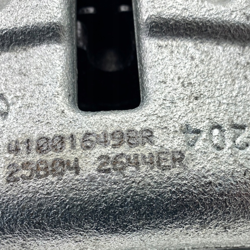 Новый оригинальный номер суппорт тормозной правый перед renault master iv 410016498r Оригинал