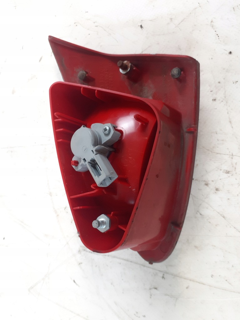 фото №5, Alfa romeo 147 лампа ліва задня кришка багажника