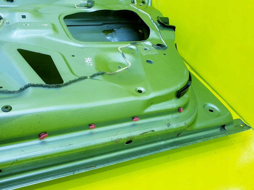 фото №10, Двері обшивка audi a4 b7 правий перед ly7g