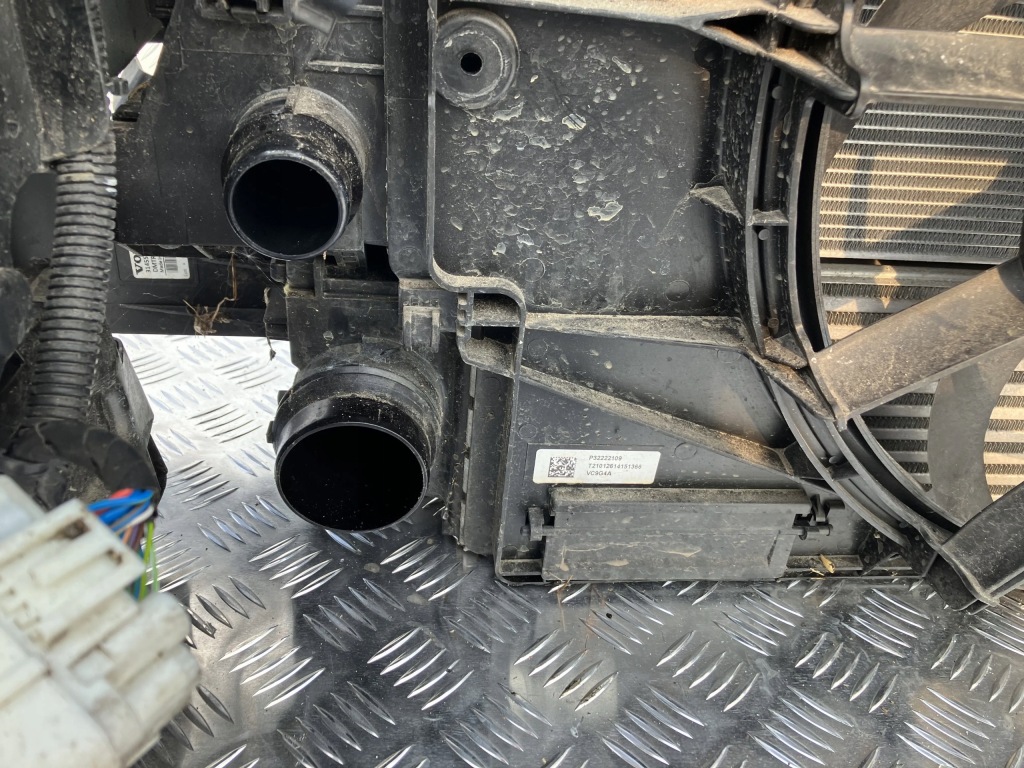 Ремень передний радиатор вентилятор volvo xc40 1.5 t t3 163 km с Разборки