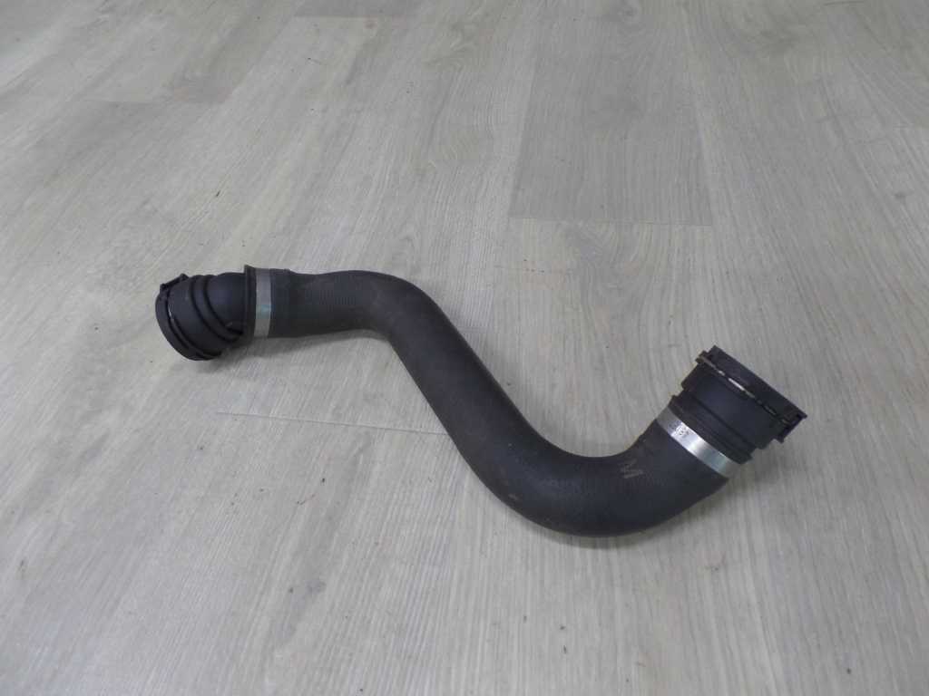Bmw e81 e87 e60 e90 e91 2.0 d шланг труба води 17127797258 в Україні