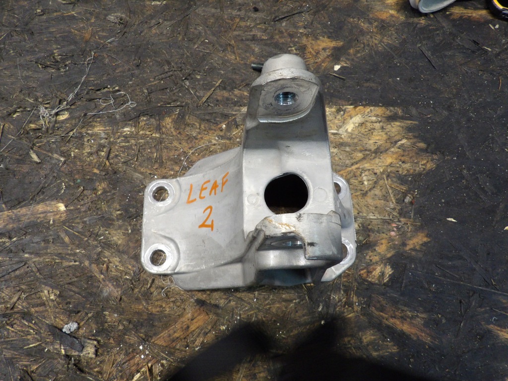 фото №1, Кронштейн кронштейн nissan leaf ii 2