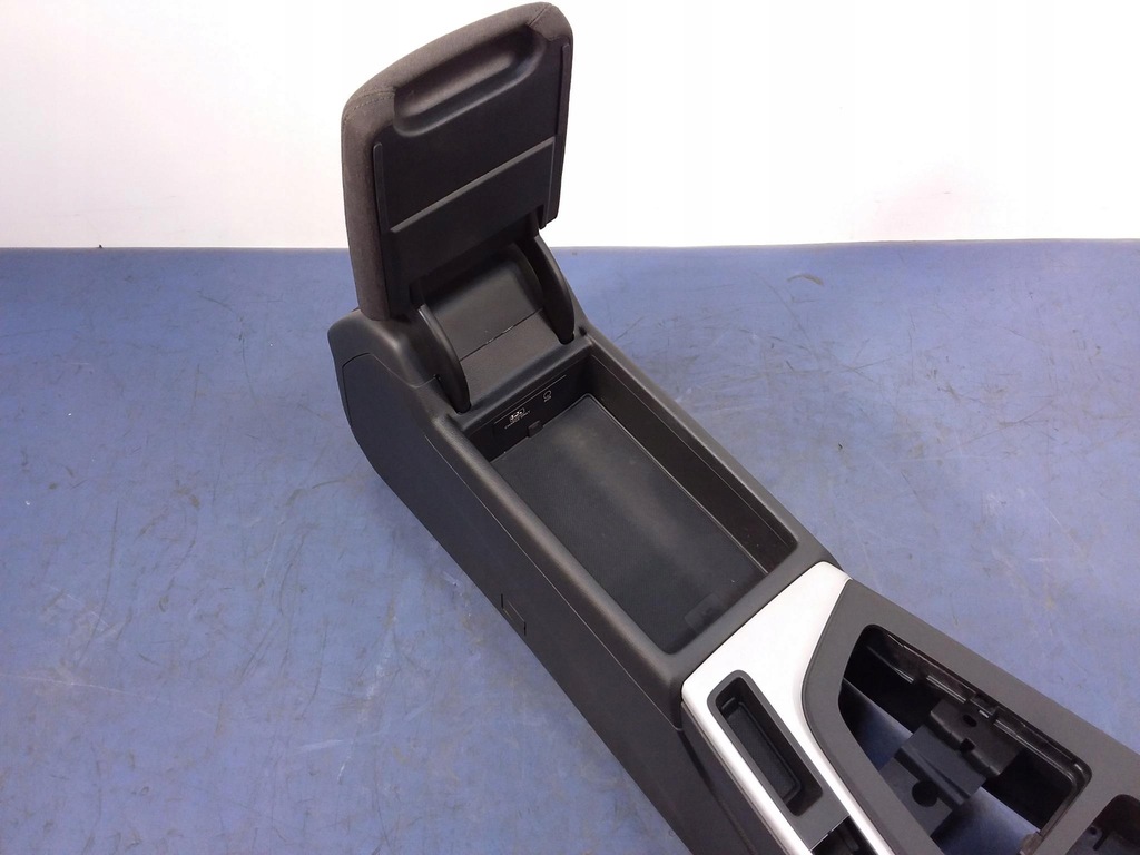 фото №4, Audi a4 8w тунель середній підлокітник 8w1863241a