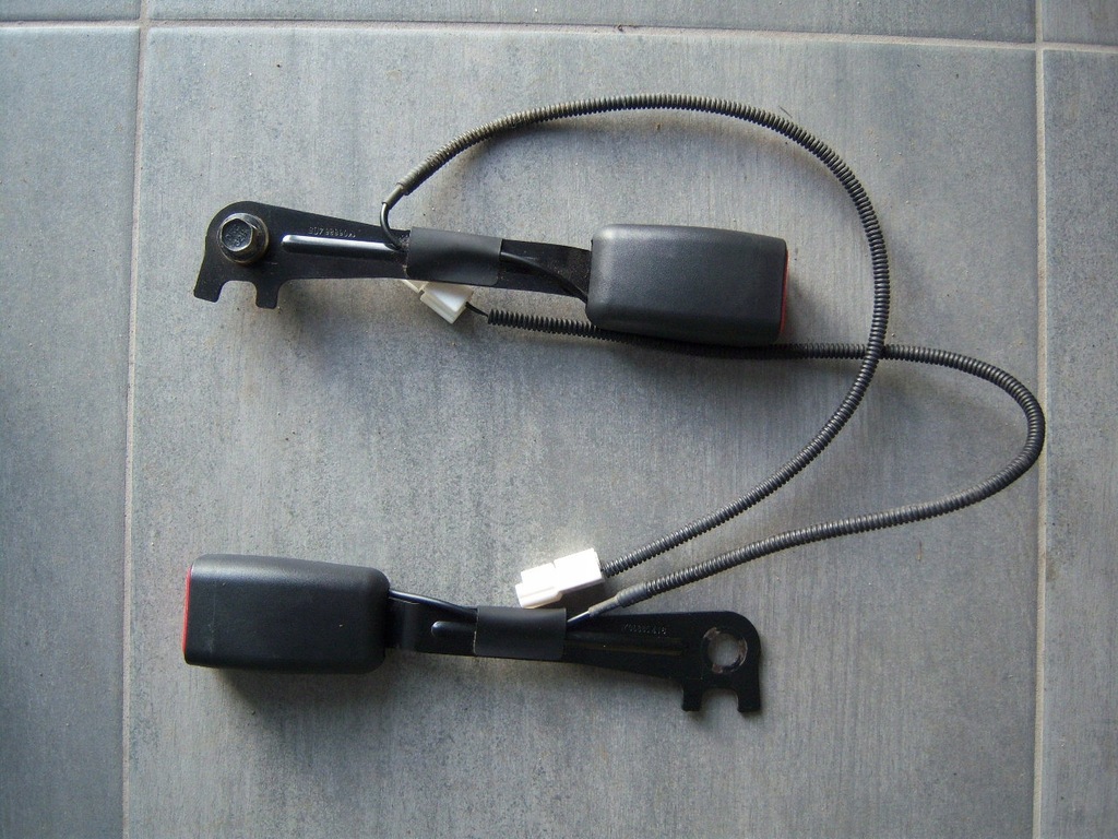 фото №1, Kia sportage iii клипса замок поперечина правое