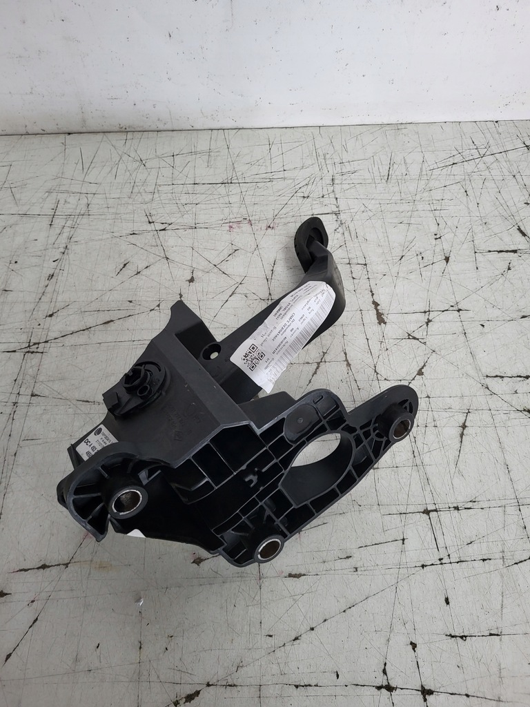 фото №6, Педаль сцепления smart forfour ii a453 twingo iii