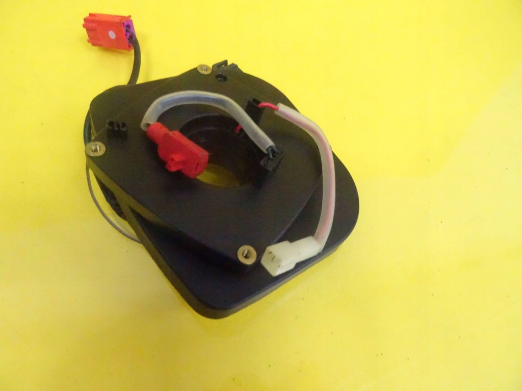 Стрічка pod кермо audi a4 b5 4d0951543d nr1045 Недорого