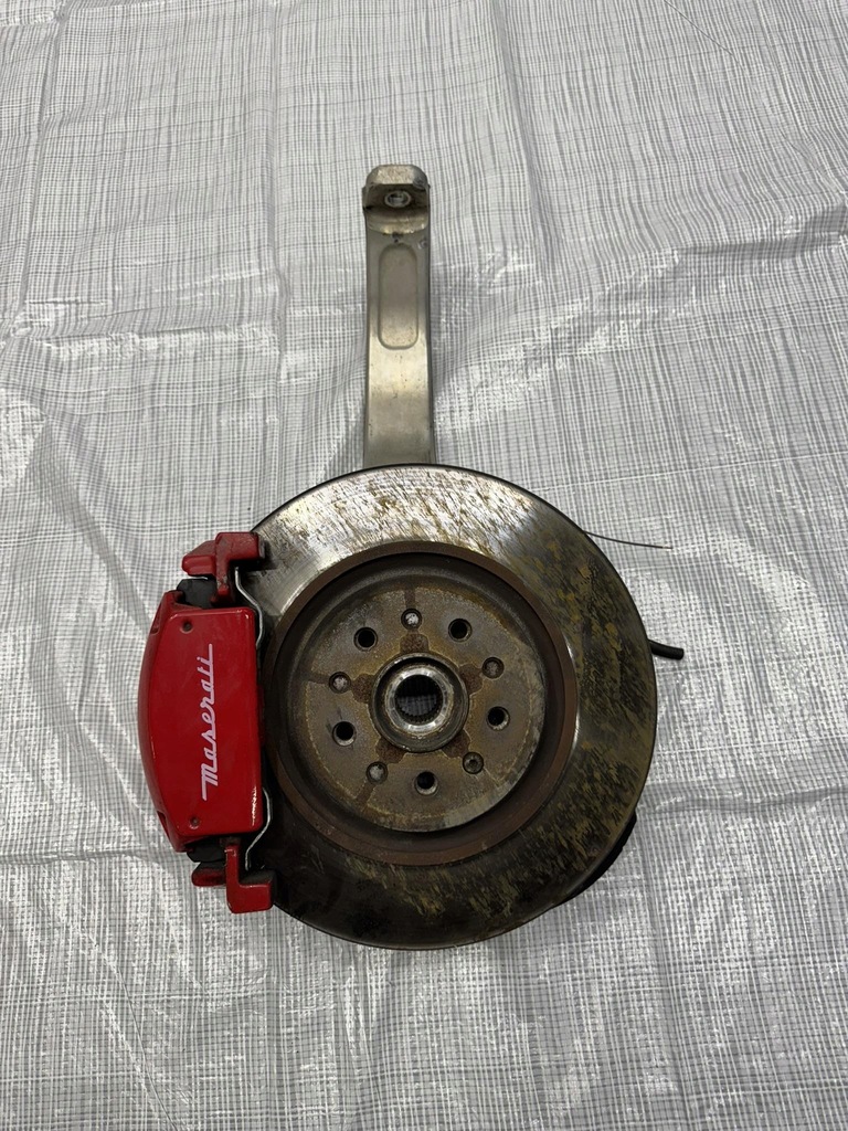 фото №1, Поворотний кулак передня ліва maserati levante 6700320530