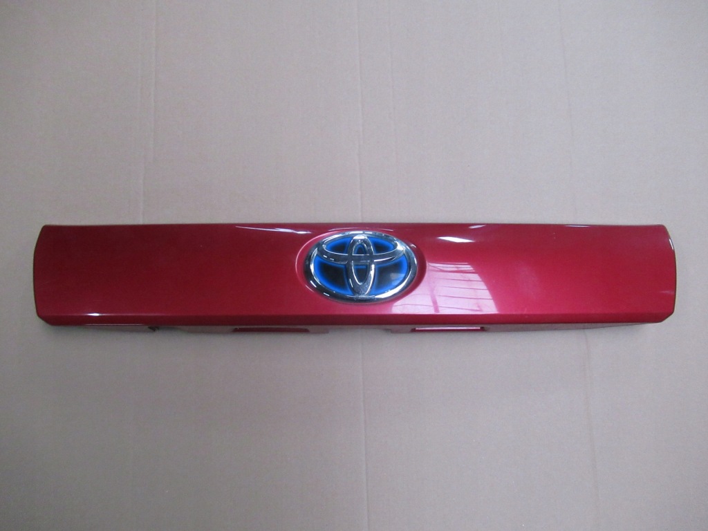 фото №1, Toyota prius+ prius plus накладка молдинг крышки bahażnika 3r3 7680147090