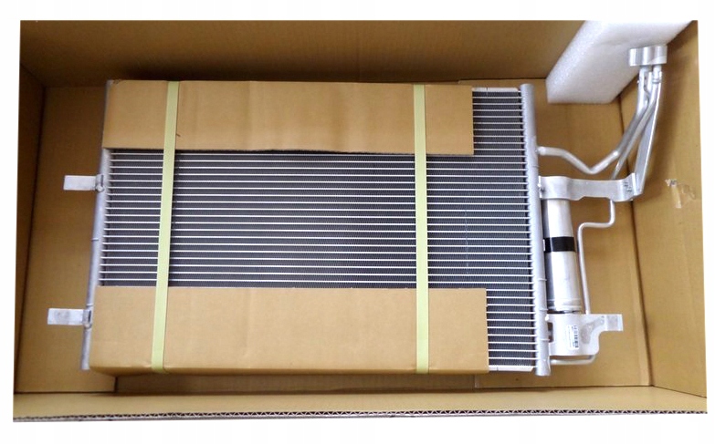 фото №1, Радіатор кондиціонера mazda 3 bk 2003 - 2009