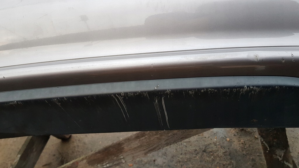 Купити Bmw e39 бампер задній touring aspensilber універсал pdc