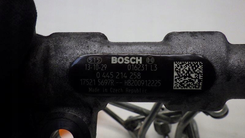 Молдинг впрыскная master iii 2.3 dci 175215697r h8200912225 0445214258 с Разборки